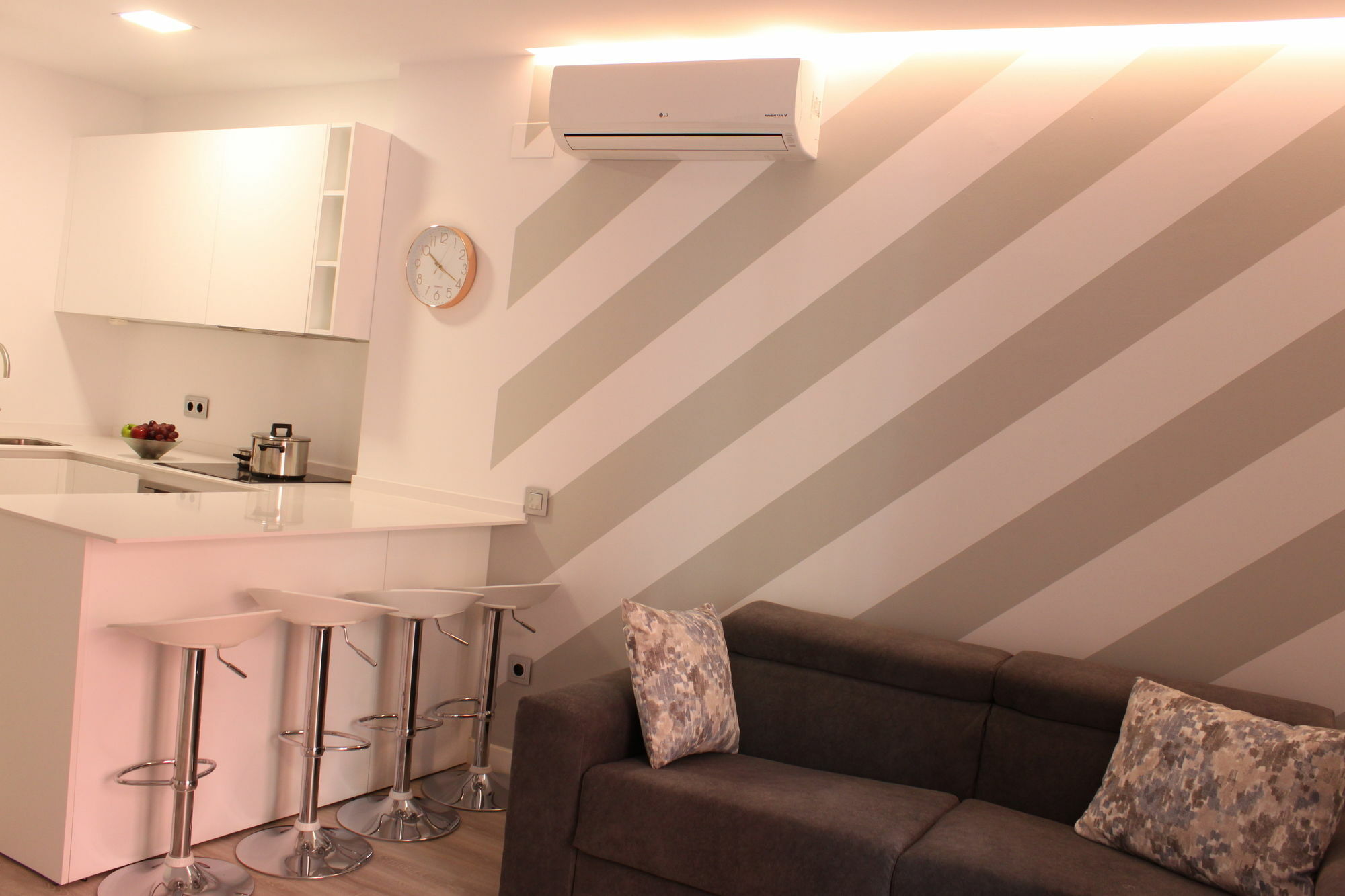Life Apartments Santo Rey 塞维利亚 外观 照片
